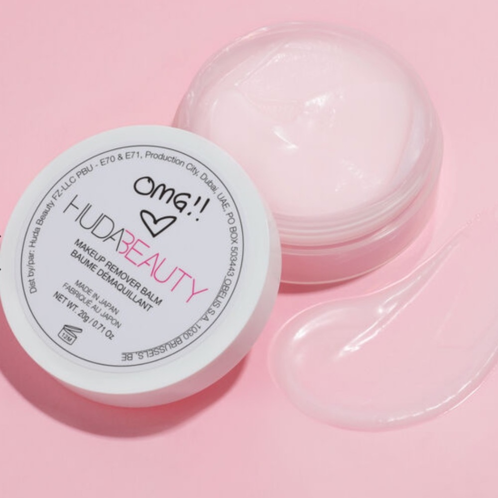 Omg! Huda Beauty Makeup remover balm